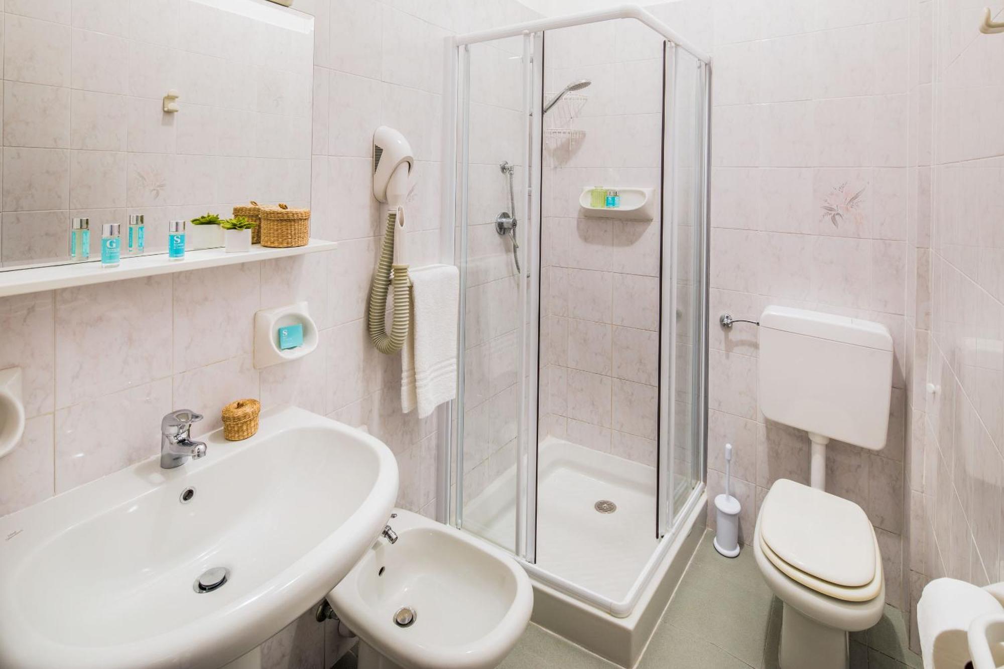 Hotel Tritone Laigueglia Ngoại thất bức ảnh